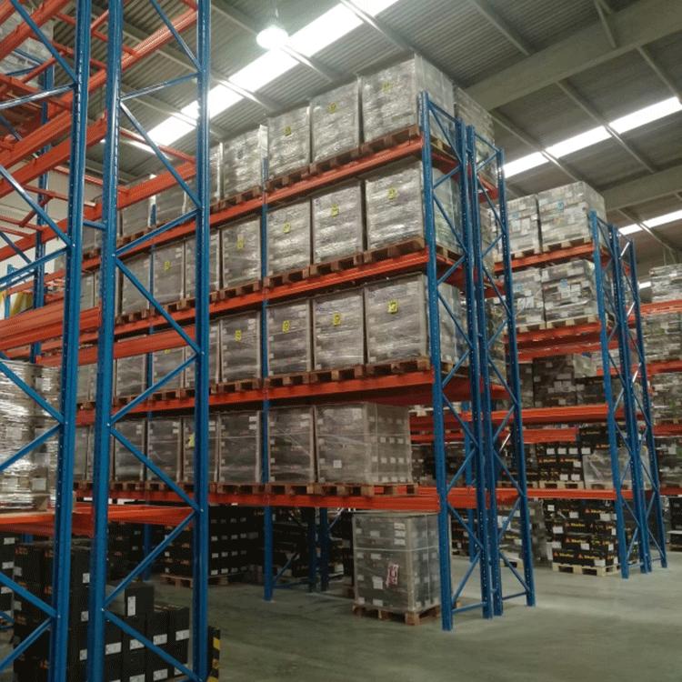 定制重型貨架要確定貨架橫梁上的托盤數(shù)