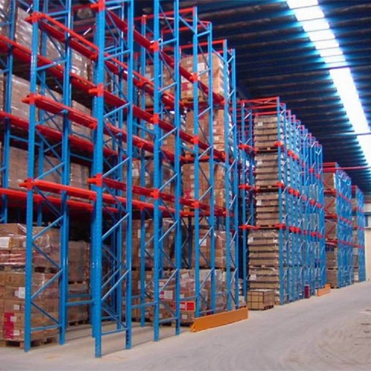 倉(cāng)庫(kù)選購(gòu)貫通式貨架有什么好處